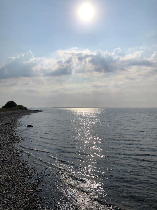 Villa Skont Fiskerhus. Taet Pa By, Havn Og Havet Marstal Exterior foto