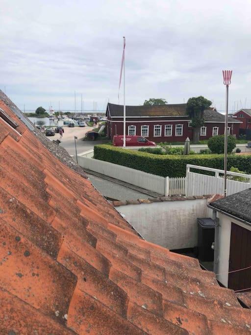 Villa Skont Fiskerhus. Taet Pa By, Havn Og Havet Marstal Exterior foto